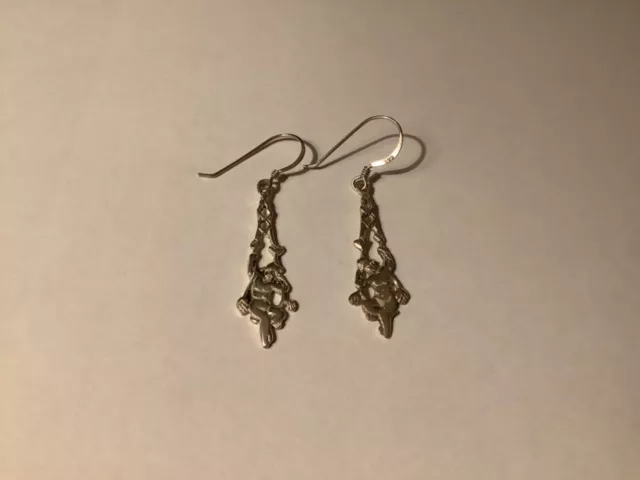 Lovely Pair of  Vintage Sterling Silver Cherub Drop Earrings