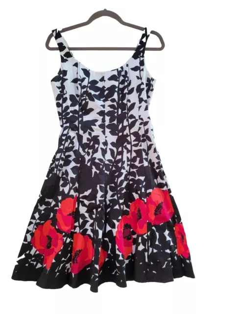 Nine West  Black & White Fit & Flare Dress, Boned Bust, Red Floral Hem size 4