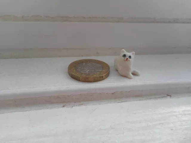 Cat - Beautiful Tiny Tiny Miniature Pottery - Persian, Pure White Cat/Kitten