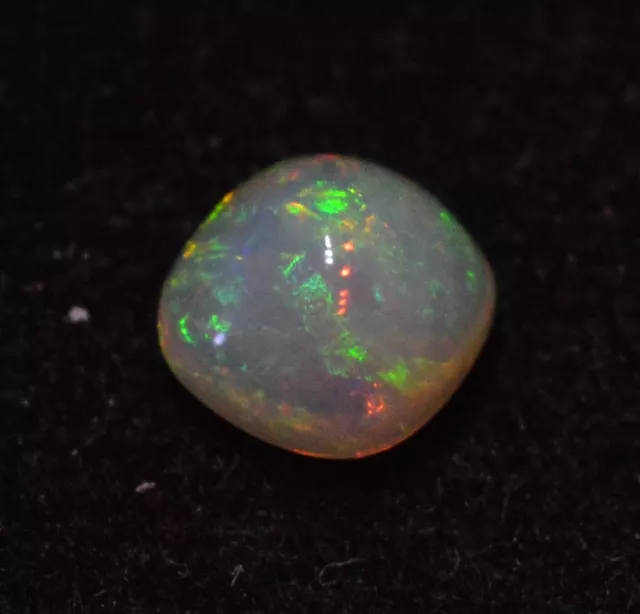 Opale blanche Ethiopie 1.60 carats - Natural opal