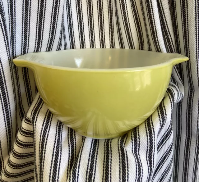 Vintage Pyrex Yellow Cinderella Bowl 441 Mixing