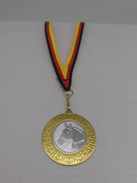 Reiten Pokal Kinder Medaillen mit Band&Emblem Turnier Pokale Ponyhof (9285)