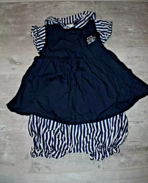 Une robe et sa culotte été pour fille 3 à 6 mois (comme neuf)