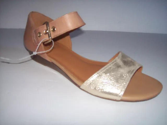 New NATURALIZER N5 COMFORT Tan/gold leather wedge sandals Sz 10M