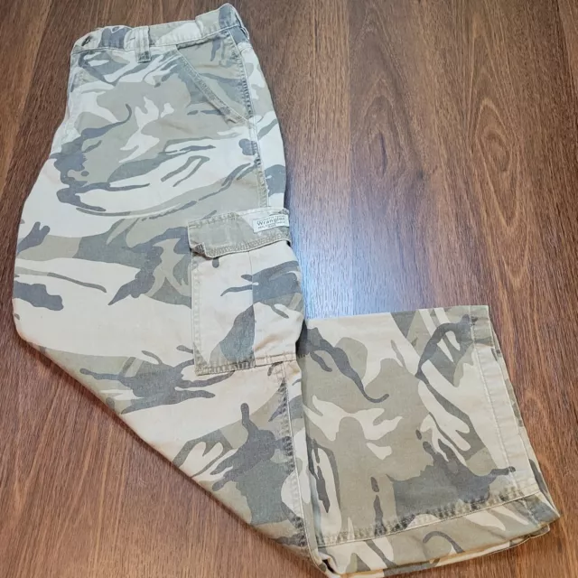 Vintage Y2K Wrangler Camo Army Cargo Pants Mens 34x28 Brown Tan Khaki Loose