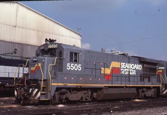 SEABOARD SBD 5505 Railroad Train Locomotive RICHMOND VA Original Photo Slide