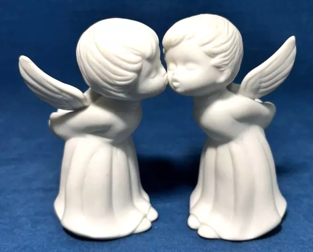 Vintage Pair Of 1983 Lefton White Bisque Kissing Angles 02079