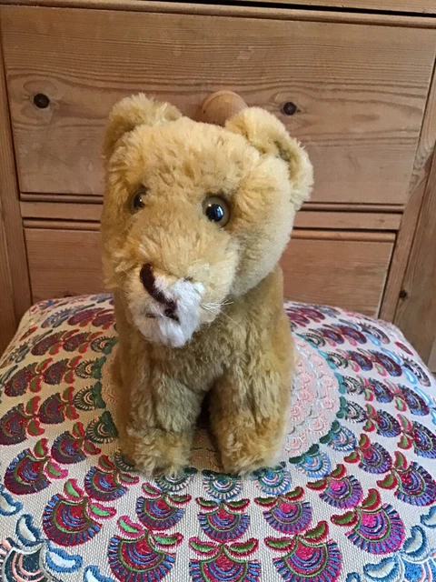 VINTAGE JUNGLE TOYS Lion Cub Lioness Made In England Firm Soft Plush