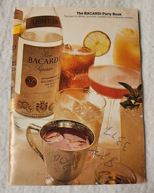 VINTAGE 1973 THE BACARDI PARTY BOOK Rum Drinks Snacks Punch Recipes 9.