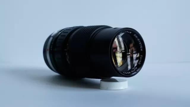 Olympus  Zuiko auto zoom 75-150mm f1/4 lens