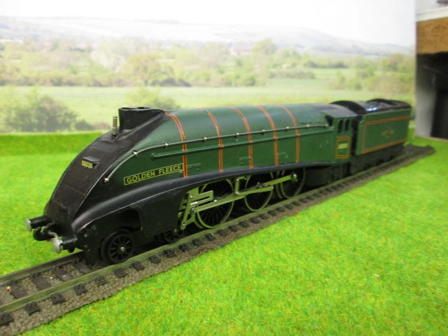 Hornby Dublo 2211 A4 Loco 60030 Golden Fleece Br Green Livery  Boxed Inc Spanner