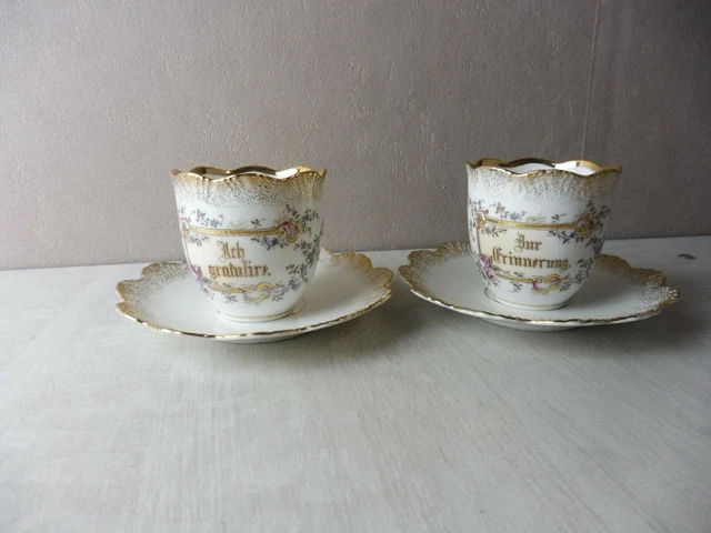 Lot d'anciennes tasses de mariage / Hochzeitstassen, en porcelaine émaillée