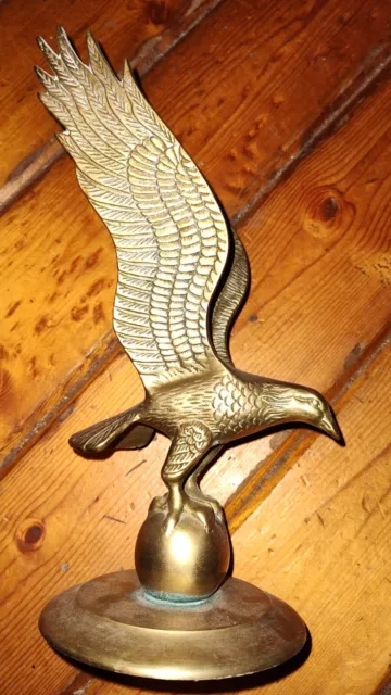 Vtg Solid Brass American Eagle / Hawk Standing On A Globe Figurine Statue 11 In