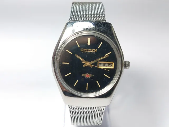Vintage Citizen  Automatic 8200 Movement Date Day Dial Mens Wrist Watch D252