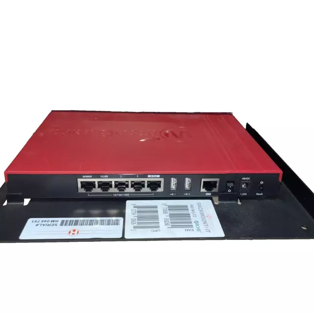 Watchguard Firebox T30 - 5 porte RJ45 con montaggio su rack RM-WG-T2 e alimentatore 3