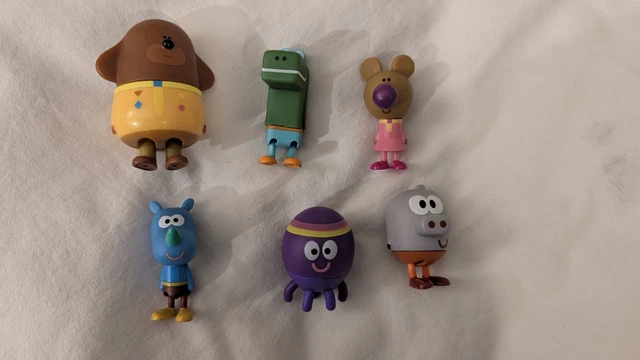 HEY DUGGEE FIGURINE Set Of 6 Duggee, Betty Roly Happy Tag & Norrie Cake ...