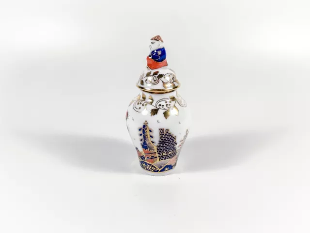 Herend Masterpiece, Artist Signed Miramare Miniature Porcelain Urn Vase ! (A009)