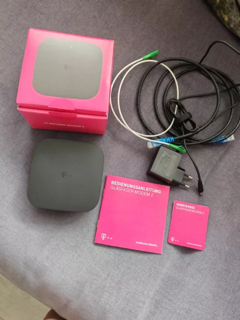 Telekom Glasfaser Modem 2, Schwarz, Ethernet, LC, Gf-TA Wandhalterung TOP