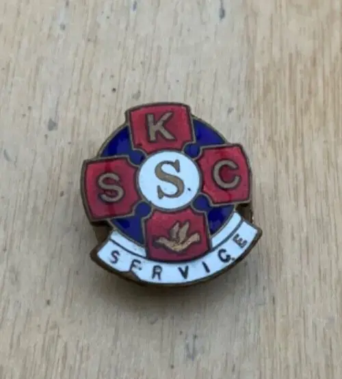 Vintage KNIGHTS OF ST COLUMBA Enamel Lapel Badge Catholic Church Memorabilia