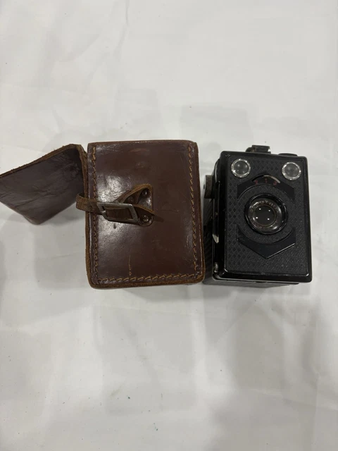 Lumière Lumibox 1933 + Scoutbox avec un étui 1948 - Catawiki