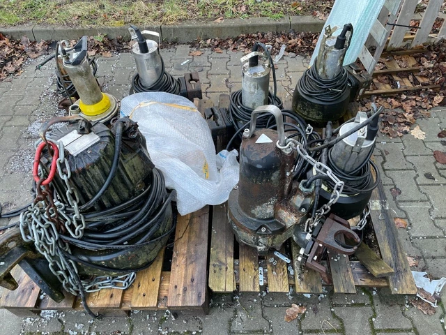 7x POMPE ACQUA SPORCA, Flygt, Wilo, KSB non testate 7x POMPE ACQUA SPORCA, Flygt, Wilo, KSB non testate