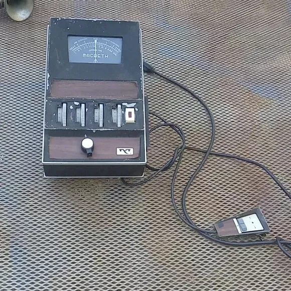 Very Rare Vintage Macbeth filtration detector metal unit