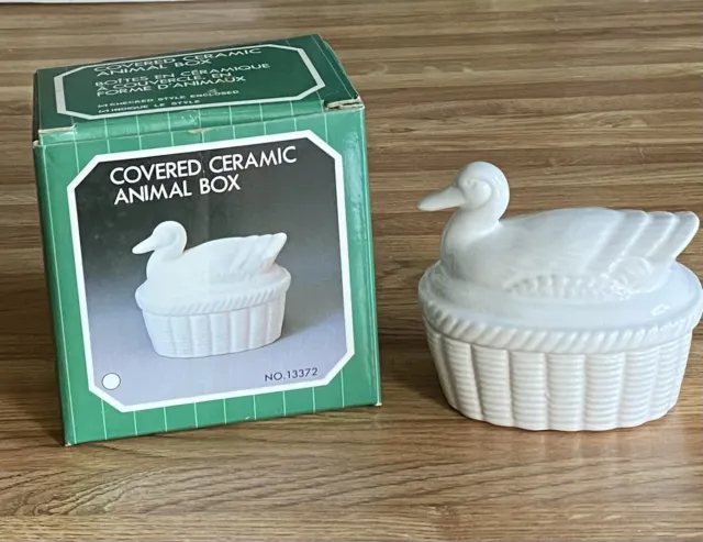 Vintage White Ceramic Duck Goose Basket Trinket Jewelry Holder Kitchen Decor