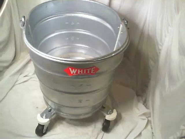 Tough Guy 2W318 Bucket - New in Box