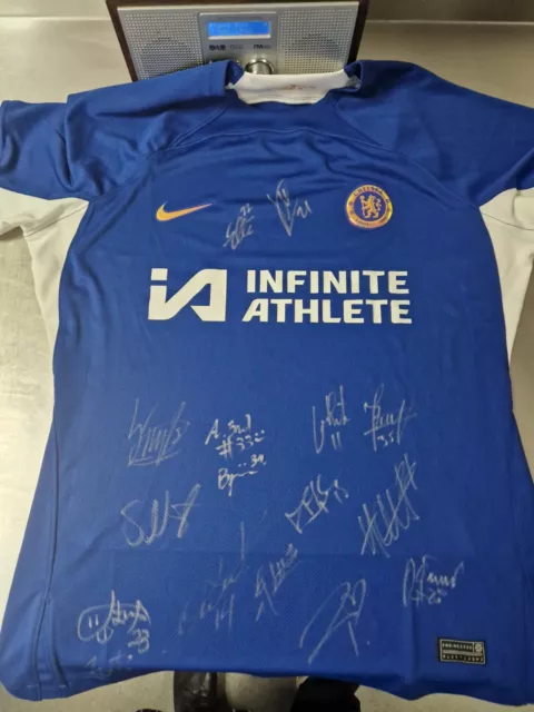 Chelsea FC Womens-23/24 GENUINE SIGNED Home Football Shirt.Signed By 16 players