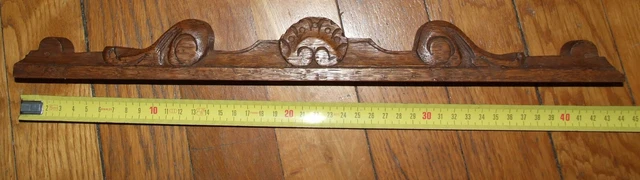 Élément de meuble ou miroir fronton en bois ancien sculpté 43,5cm