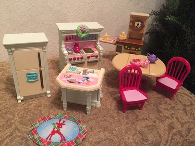 Vintage Fisher Price Loving Family Home for Holidays Christmas Dollhouse, Extras 8