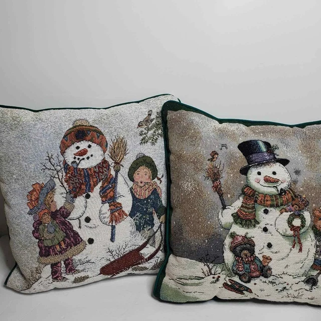 Almohadas lanzables vintage con tema navideño Frosty and Friends/Snow Buddies Riverdale