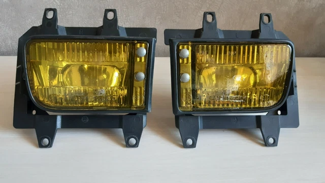 Neuf Véritable BMW 3 Série E30 1982-1994 Pare-Chocs Droit Moulure Strip