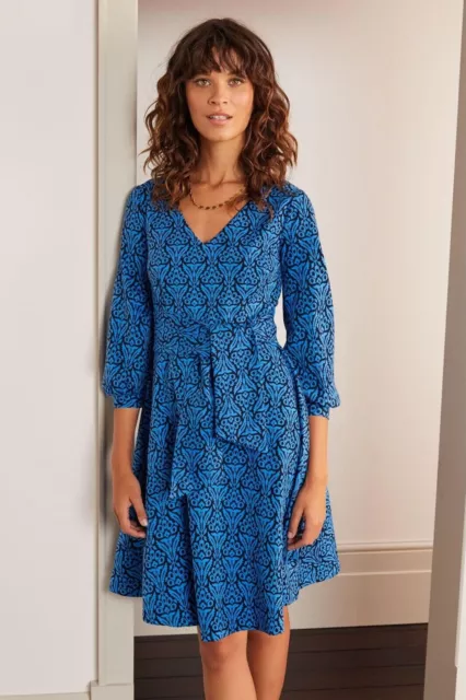 Boden claudia cheap ponte midi dress