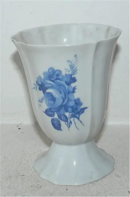 Limoges Petit Vase En Porcelaine  Décor Floral