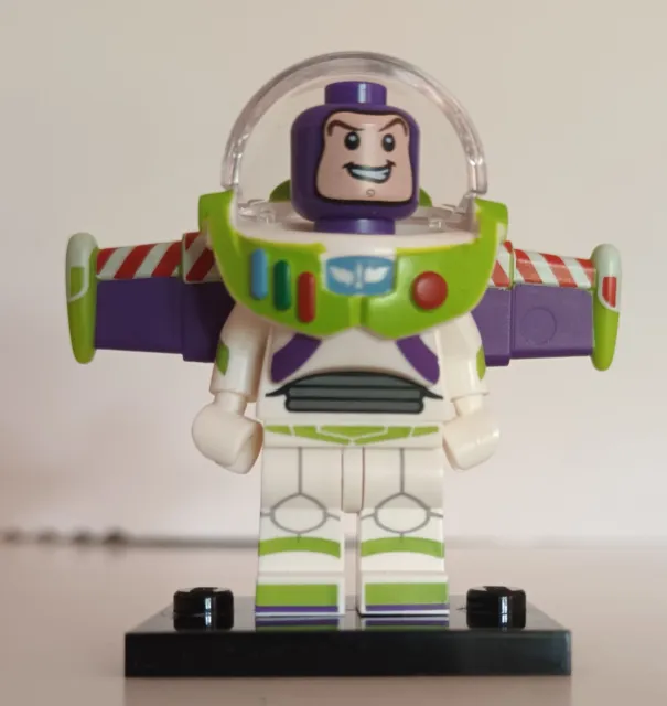 Lego Minifigures Buzz Lightyear. Toy Story . Disney. Series 1