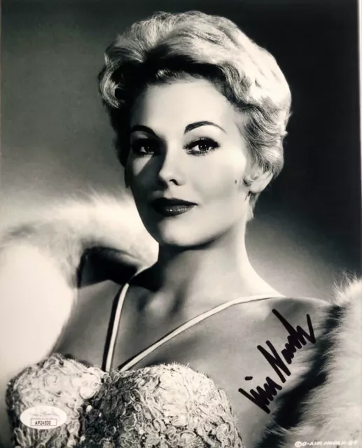 Kim Novak Signed 8x10 Photo Beautiful Movie Actress Autograph JSA COA