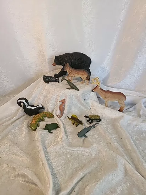 Collection of 12 Plastic SAFARI ANIMAL Figures K&M International Incl