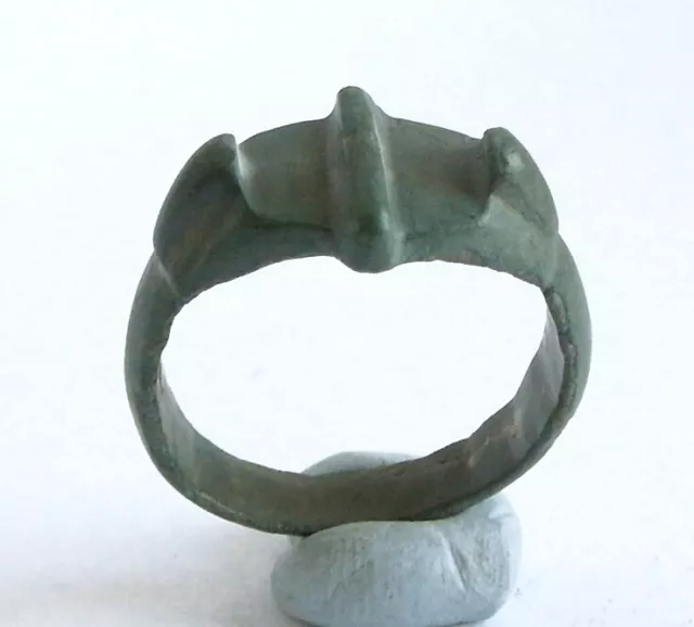 A very rare genuine ancient Viking bronze ring - circa 8th/10th century AD