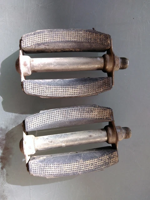 PAIRE DE PÉDALES ANCIENNES POUR VELO COURSE SIFEM / PAIR