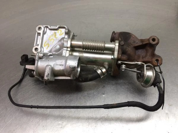 BERCEAU BOITE POUR RENAULT CLIO IV (BH ) 1.4 16V (75 CV) 2012 EUR 477