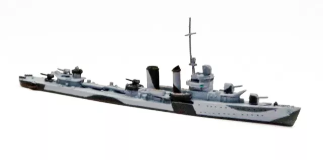 Neptun T1368 US Destroyer Farragut Camouflaged 1/1250 Scale Model Ship