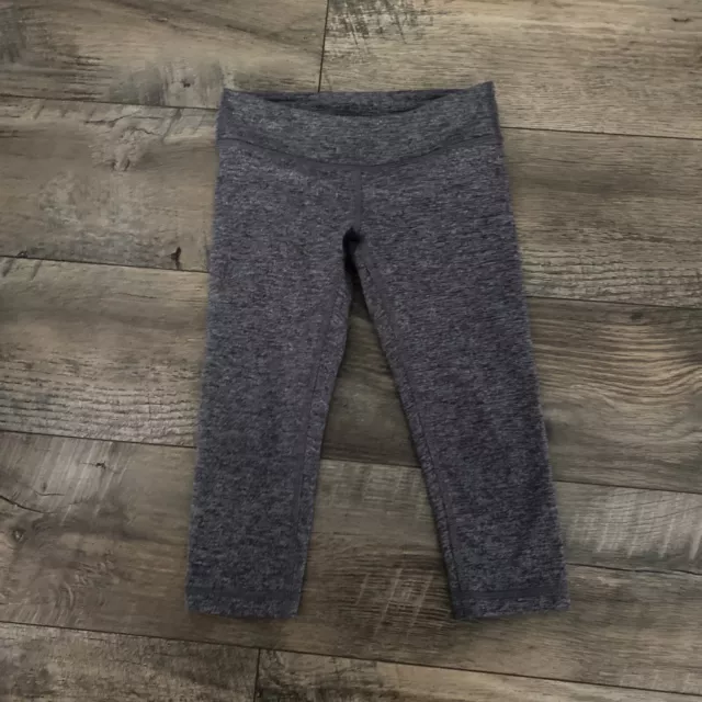 Ivivva By LuLuLemon Girls Size 6 Gray Capri Pants