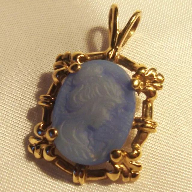 Gemme Anhänger 375 Gold Cameo Kamee Pendant / CU 162(10)