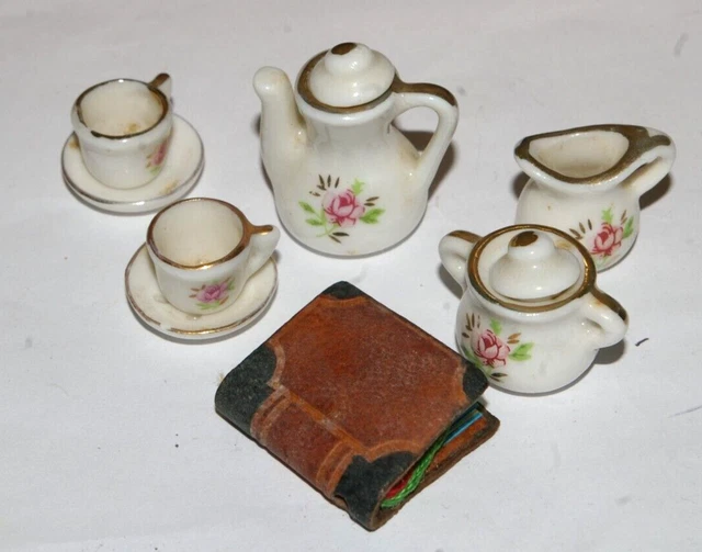 Petite dînette de poupée ancienne - Collection
