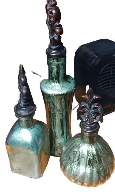 Set Of 3 Decorative Perfume Vanity Glass Bottles With  Stoppers Green