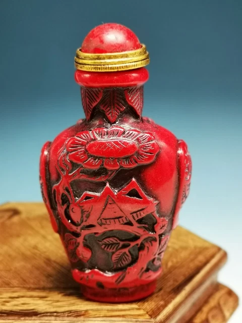 Old Nice Chinese. Red Coral Carved long-horned grasshopper Snuff Bottle Y87