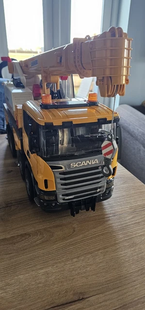 BRUDER SCANIA R SERIES Liebherr Crane Truck 03570. 35.00 PicClick UK