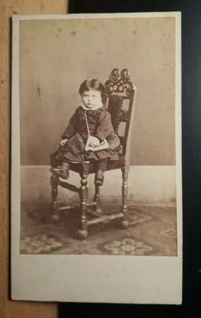 Frau Weber als kleines Kind ca. 1860er Jahre CDV Wilh Rohrbach Frankfurt am Main