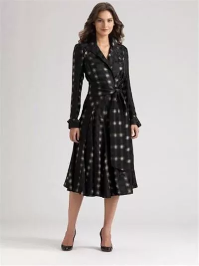 Rare DIANE VON FURSTENBERG Militaffy Sz 8 Black/Multi Metallic Ikat Wrap Dress